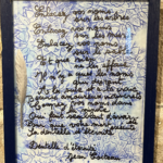 Exposition de dentelle dans l'ancienne église Saint-Gilles à Ambialet - poème de Jean Cocteau intitulé "Dentelle d'éternités